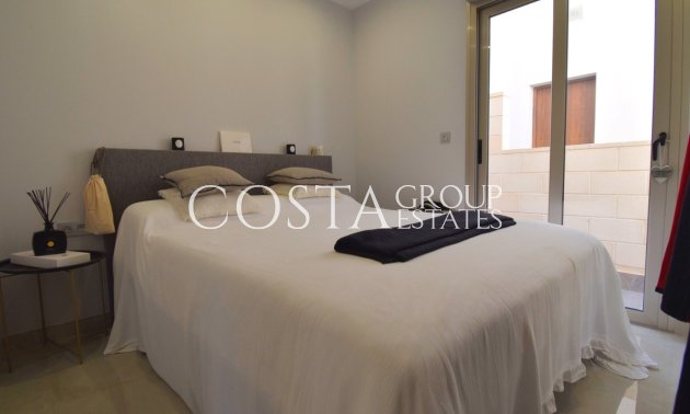 Odsprzedaż - Willa -
Orihuela Costa - Villamartin