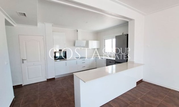 Odsprzedaż - Willa -
Catral - Catral Centro