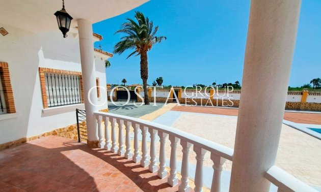 Odsprzedaż - Willa -
Catral - Catral Centro