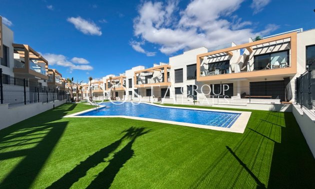 Odsprzedaż - Apartments -
Orihuela Costa - Villamartin