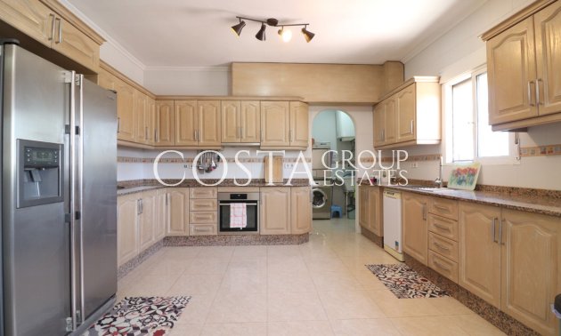 Odsprzedaż - Willa -
Catral - Catral Centro