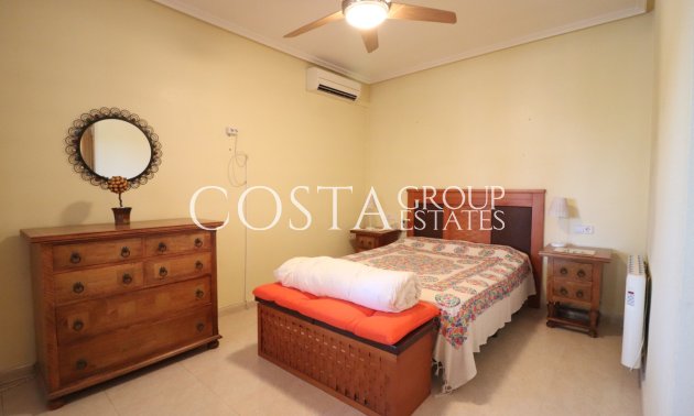 Odsprzedaż - Willa -
Catral - Catral Centro