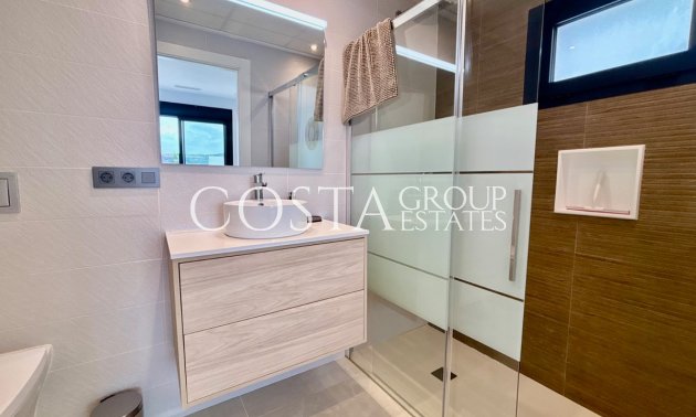 Odsprzedaż - Willa -
Benijofar