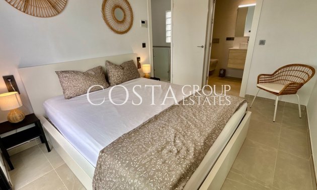 Odsprzedaż - Willa -
Benijofar