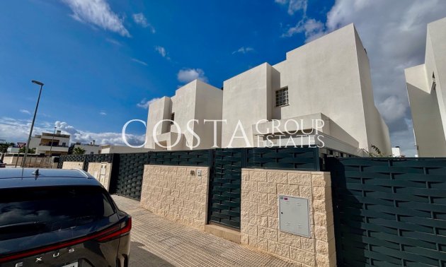 Odsprzedaż - Willa -
Benijofar