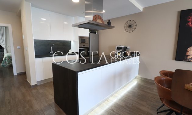 Odsprzedaż - Willa -
Daya Vieja - Daya Vieja Centro