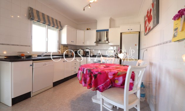 Odsprzedaż - Willa -
Catral - Catral Centro