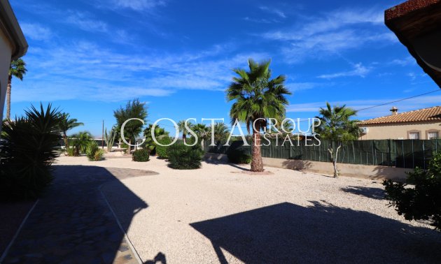 Odsprzedaż - Willa -
Catral - Catral Centro