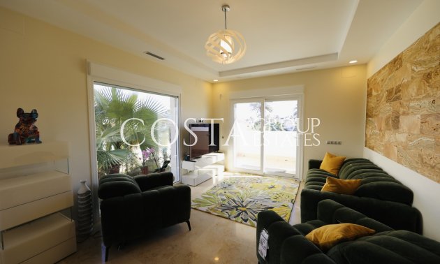 Odsprzedaż - Willa -
Orihuela Costa - La Zenia