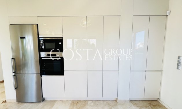 Odsprzedaż - Willa -
Orihuela Costa - La Zenia