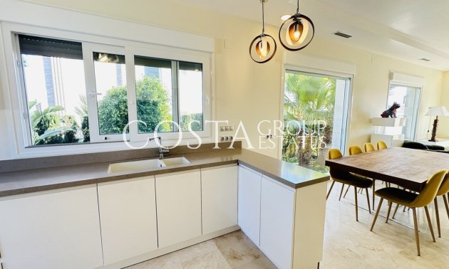 Odsprzedaż - Willa -
Orihuela Costa - La Zenia