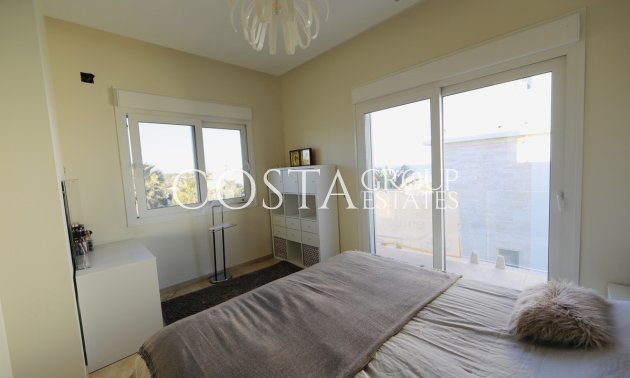 Odsprzedaż - Willa -
Orihuela Costa - La Zenia