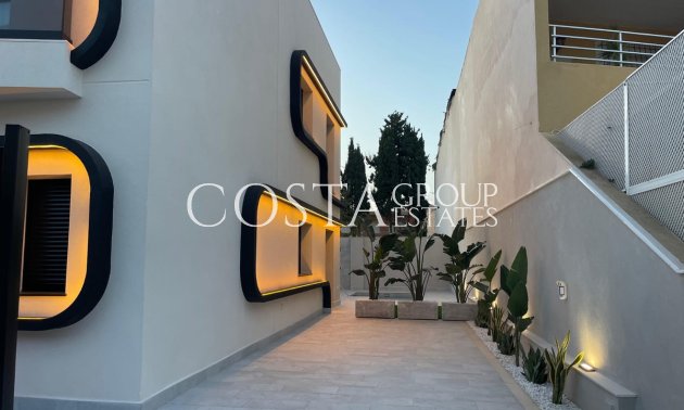 Odsprzedaż - Willa -
Pilar de la Horadada - Torre De La Horadada