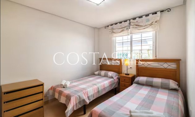 Odsprzedaż - Apartments -
Orihuela Costa - Mil Palmeras