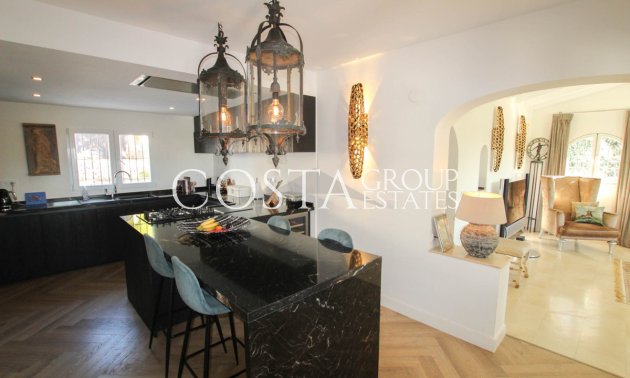 Resale - Villa -
Benissa - Benissa Centro