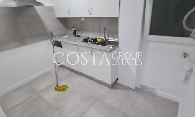 Resale - Apartments -
Alicante - Alicante Centro