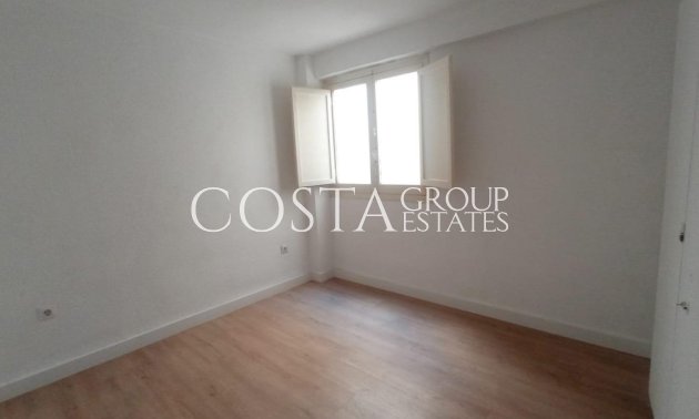 Resale - Apartments -
Alicante - Alicante Centro