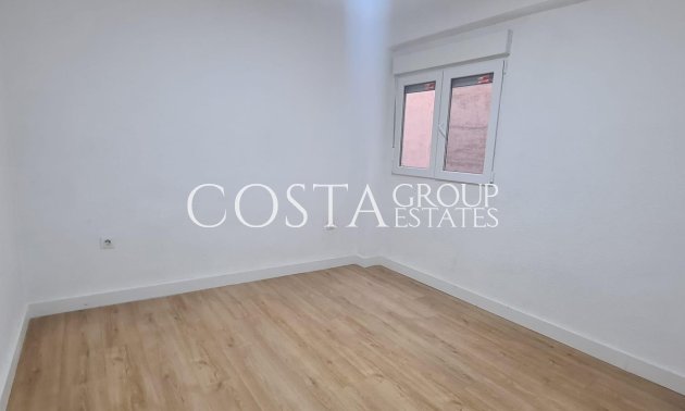 Resale - Apartments -
Alicante - Alicante Centro