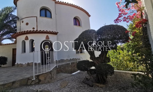 Resale - House -
Benitachell - Benitachell Centro