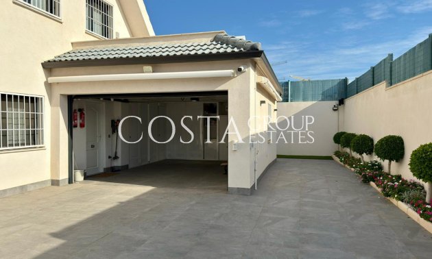 Resale - House -
Alicante - Alicante Centro
