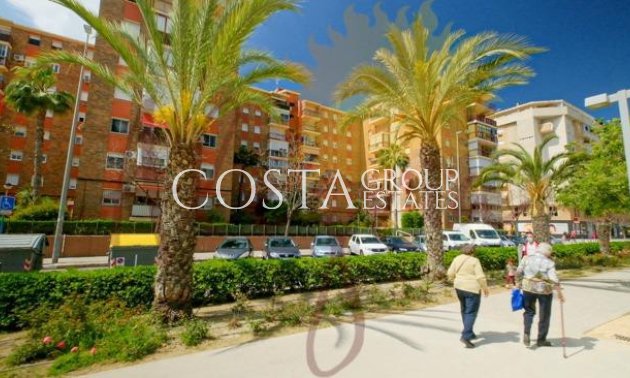 Revente - Apartments -
Alicante - Alicante Centro