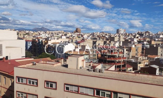Revente - Apartments -
Alicante - Alicante Centro