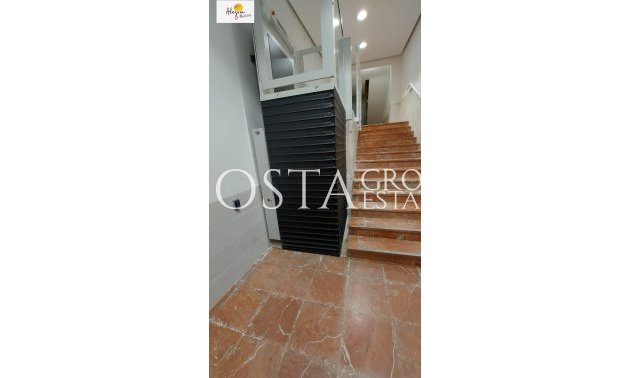 Herverkoop - Apartments -
Alicante - Alicante Centro