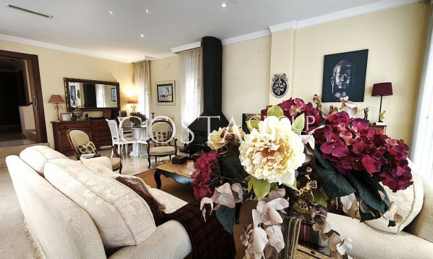 Wiederverkauf - Villa -
Alicante - Alicante Centro