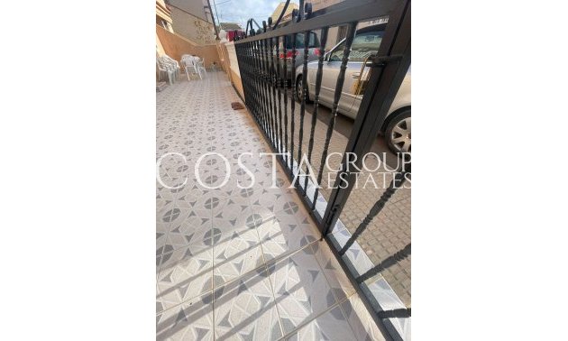 Resale - Villa -
San Pedro del Pinatar - Lo Pagan