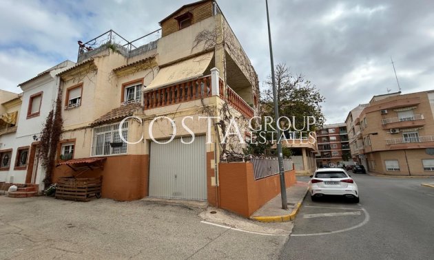 Herverkoop - Villa -
Los Montesinos - Los Montesinos Centro