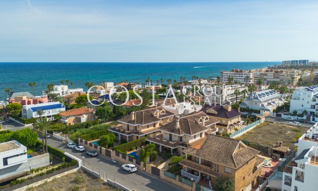 Herverkoop - Villa -
Torrevieja - La Veleta