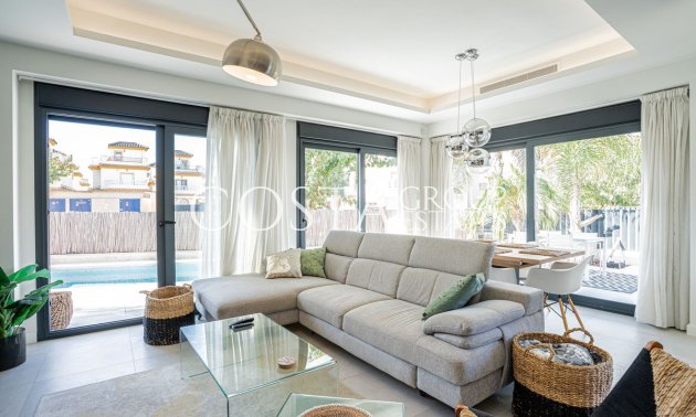 Resale - Villa -
San Fulgencio - San Fulgencio Centro