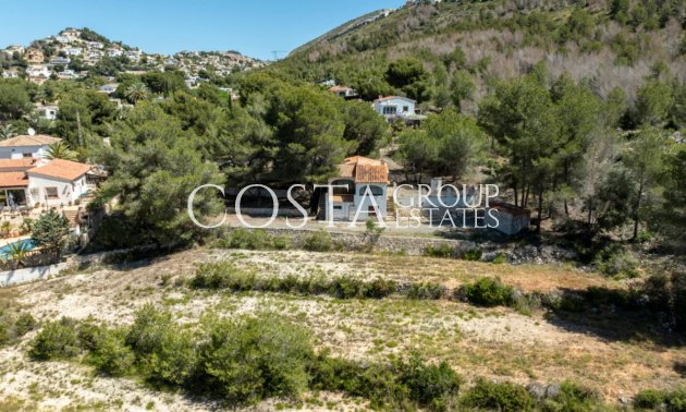 Resale - Villa -
Teulada - Moraira