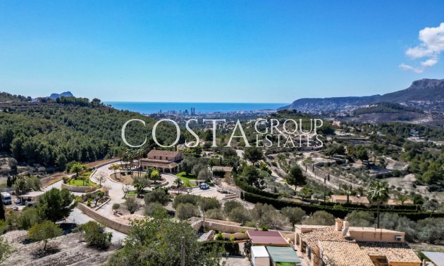 Resale - Villa -
Benissa - Benissa Centro