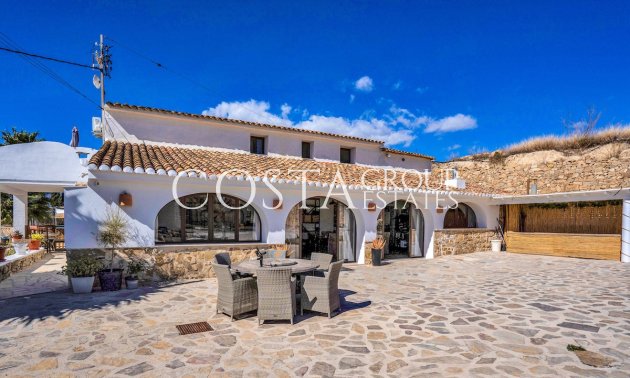 Resale - Villa -
Benissa - Benissa Centro
