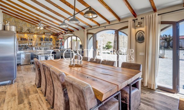 Resale - Villa -
Benissa - Benissa Centro