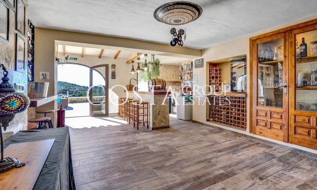 Resale - Villa -
Benissa - Benissa Centro