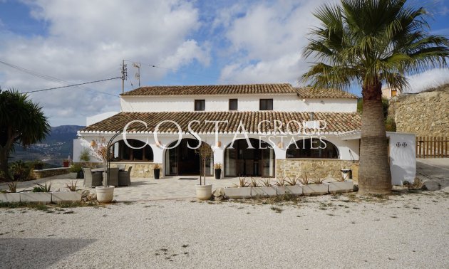 Resale - Villa -
Benissa - Benissa Centro