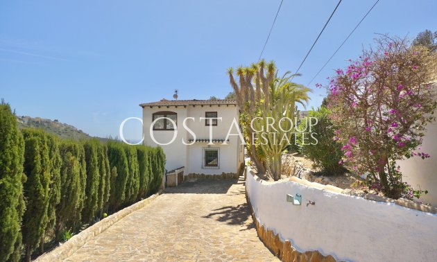 Resale - Villa -
Benitachell - Benitachell Centro