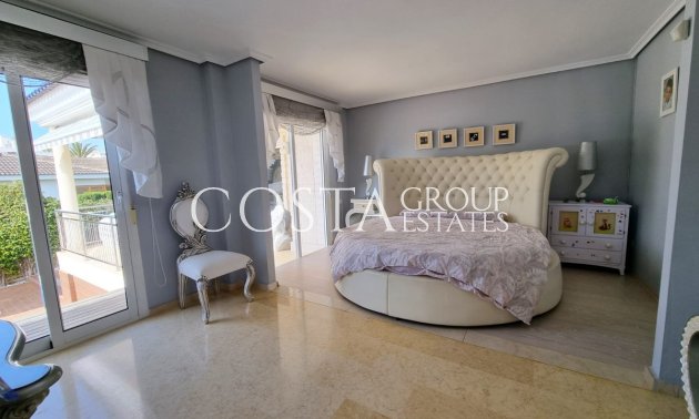 Herverkoop - Villa -
Torrevieja - La Mata