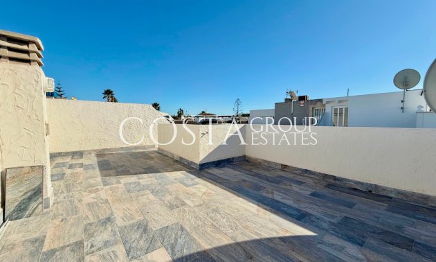 Resale - Villa -
Torrevieja - El Chaparral