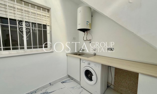 Resale - Villa -
Torrevieja - El Chaparral