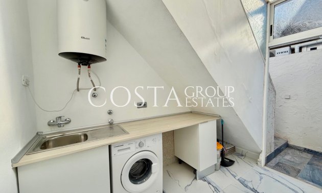 Resale - Villa -
Torrevieja - El Chaparral