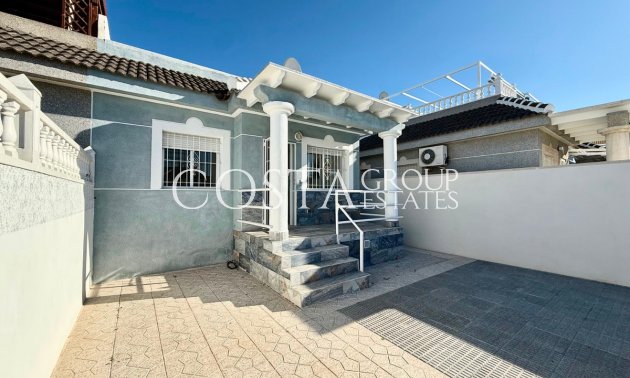 Resale - Villa -
Torrevieja - El Chaparral