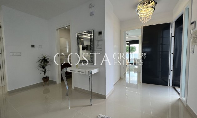 Wiederverkauf - Villa -
San Miguel de Salinas - San Miguel de Salinas Centro