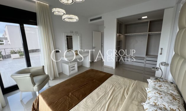 Wiederverkauf - Villa -
San Miguel de Salinas - San Miguel de Salinas Centro