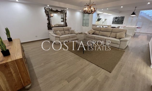 Wiederverkauf - Villa -
San Miguel de Salinas - San Miguel de Salinas Centro