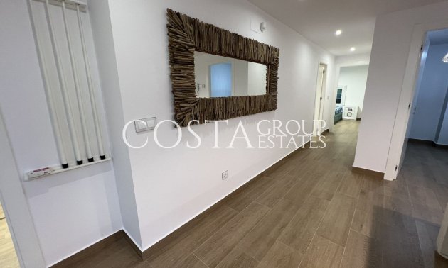 Wiederverkauf - Villa -
San Miguel de Salinas - San Miguel de Salinas Centro