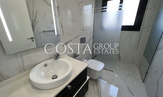 Wiederverkauf - Villa -
San Miguel de Salinas - San Miguel de Salinas Centro