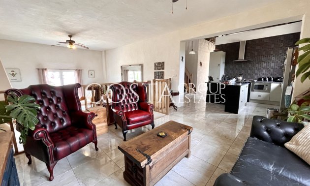 Herverkoop - Villa -
Dolores - Dolores Centro